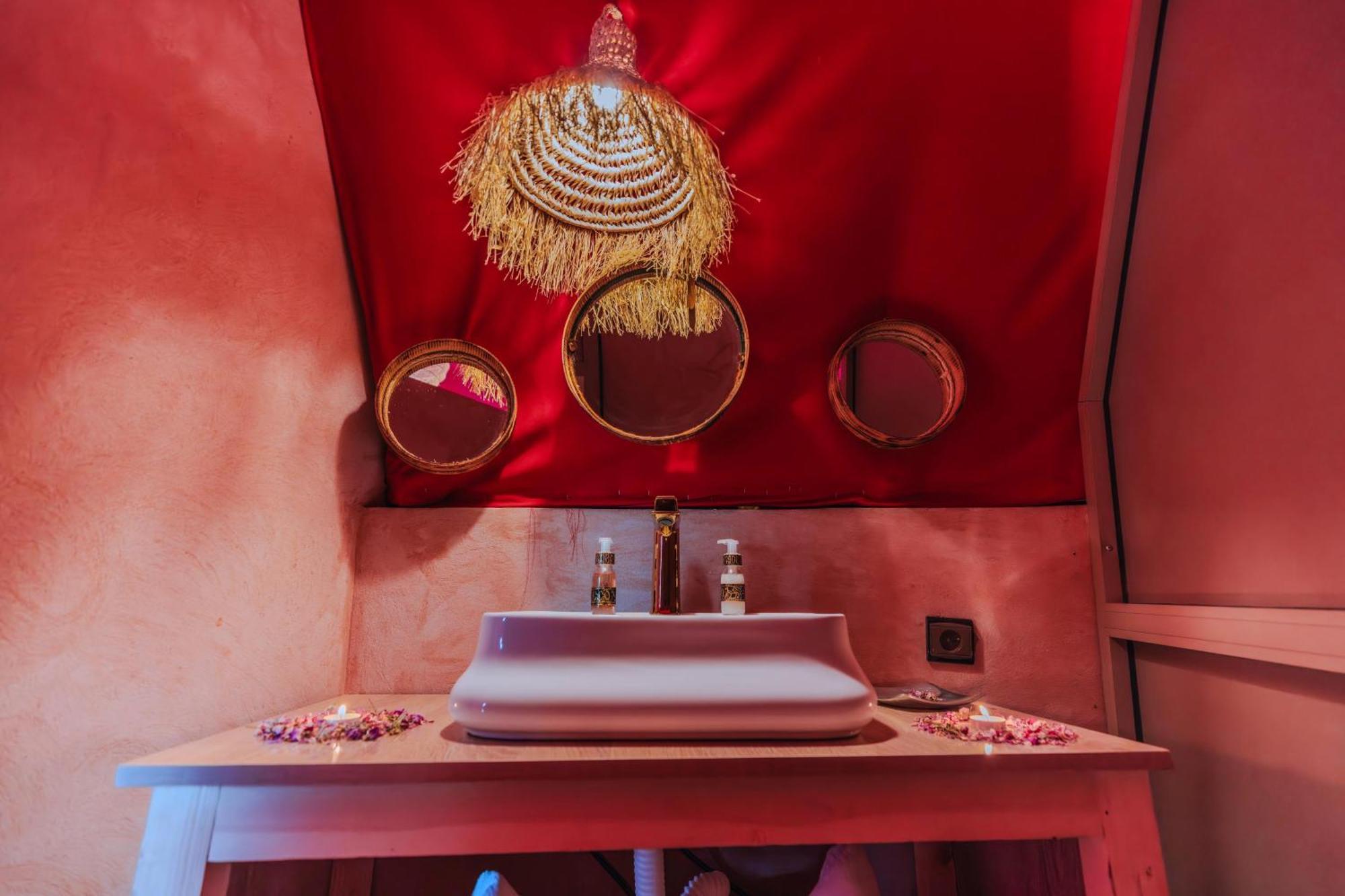 Luxury Camp Camelhouse Ξενοδοχείο Merzouga Εξωτερικό φωτογραφία